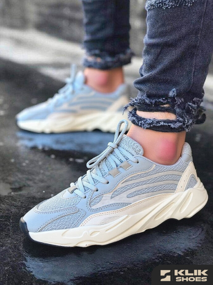 ⁦Yeezy 700 V2 - حذاء رياضي مناسب للخرجات اليومية⁩ - الصورة ⁦5⁩