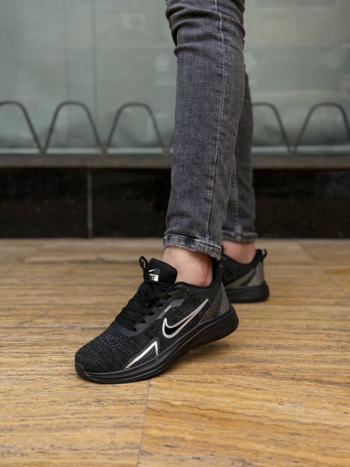 ⁦Nike Zoom حذاء رياضي للرجال – راحة تدوم وستيل خرافي⁩ - الصورة ⁦7⁩