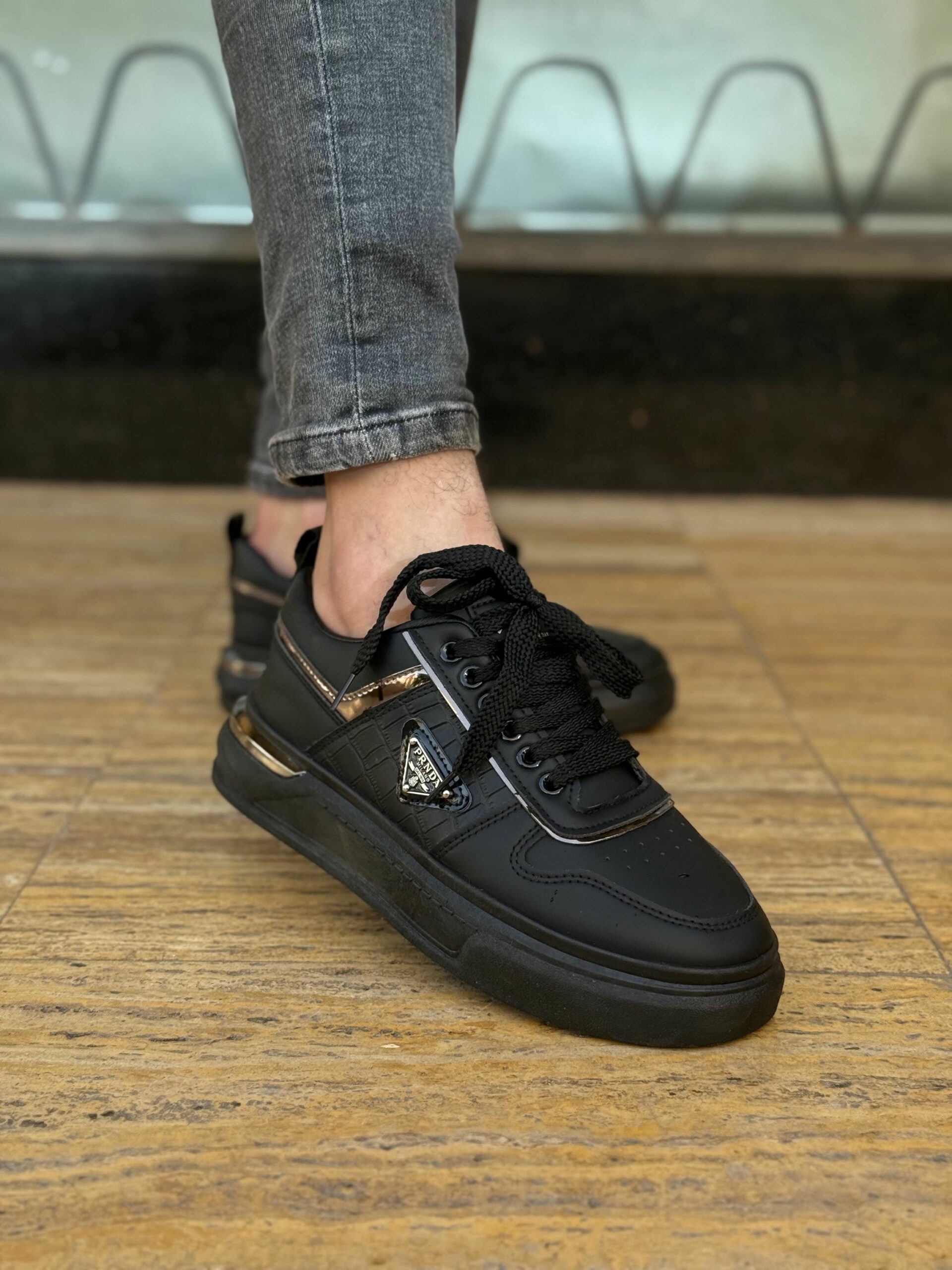 سنيكر PRADA – الجديد والحصري - الصورة 8