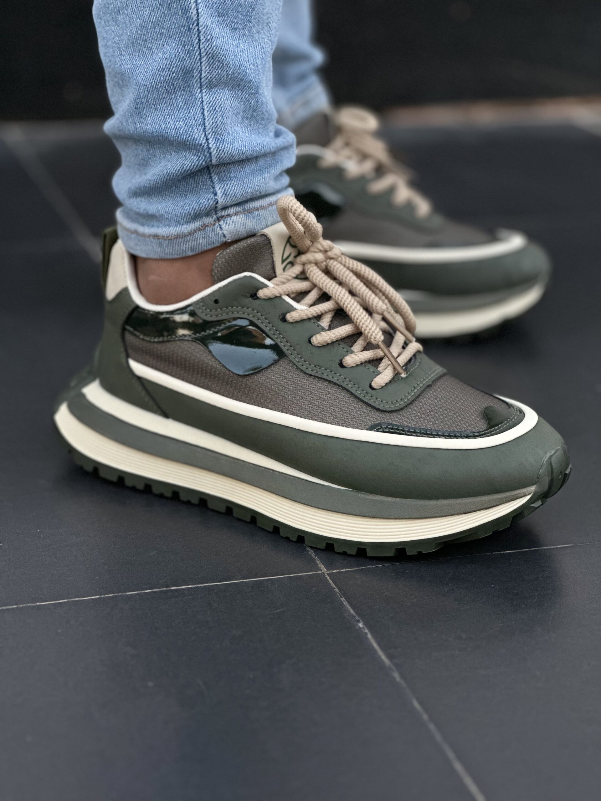 حذاء رجالي UrbanStride Vintage – ستيل فينتاج عصري - الصورة 7