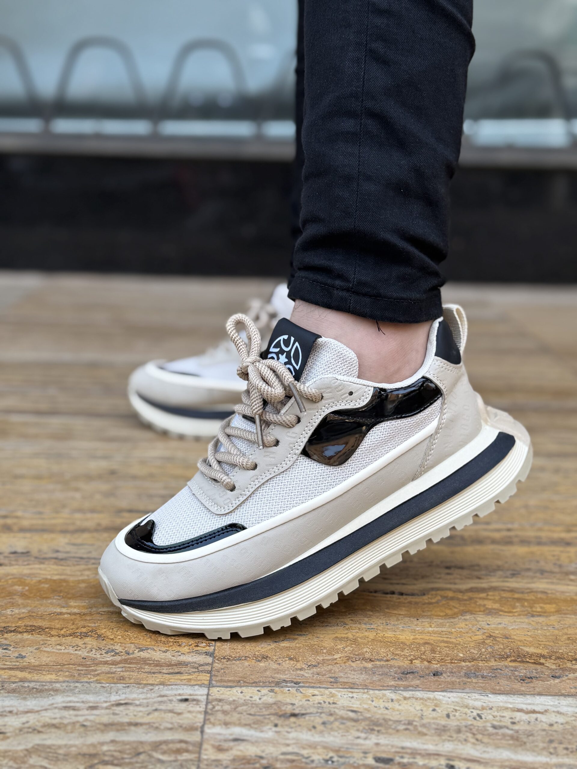 حذاء رجالي UrbanStride Vintage – ستيل فينتاج عصري - الصورة 4