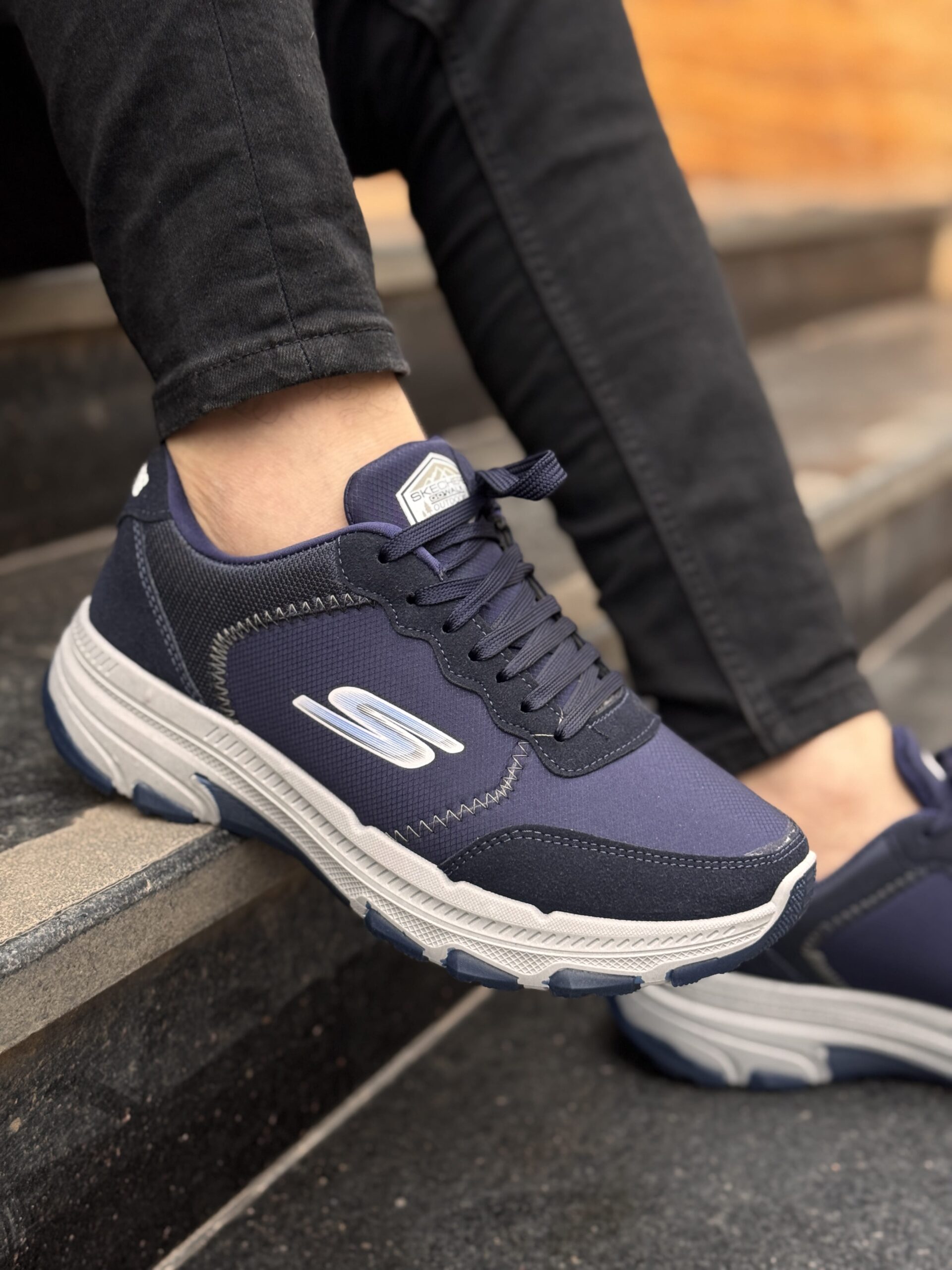 Skechers حذاء رياضي مريح للرجال - الصورة 9