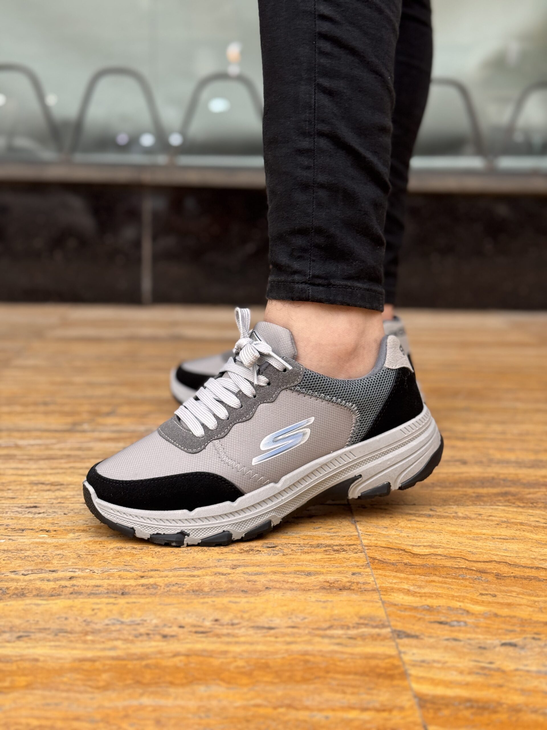 Skechers حذاء رياضي مريح للرجال - الصورة 3