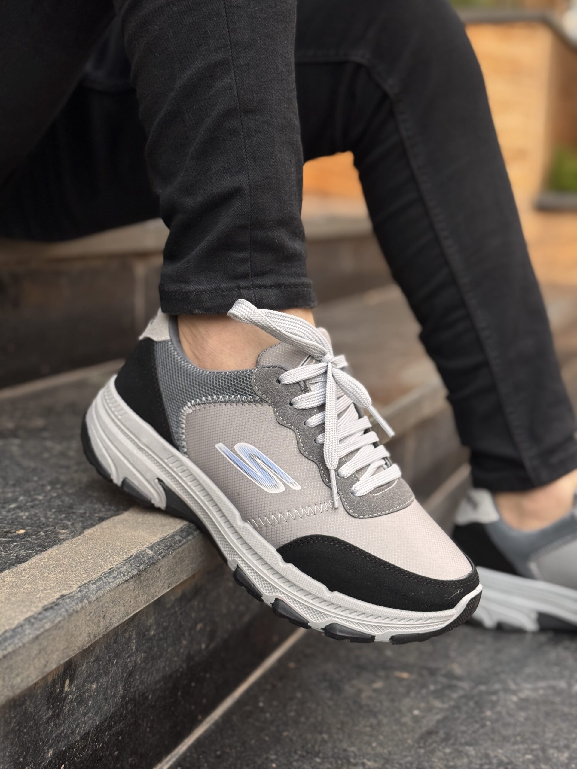 Skechers حذاء رياضي مريح للرجال